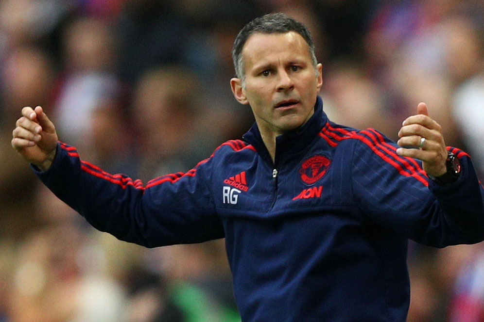 Giggs Tak Mau Buru-buru Sebut MU Calon Juara Giggs Tak Mau Buru-buru Sebut MU Calon Juara