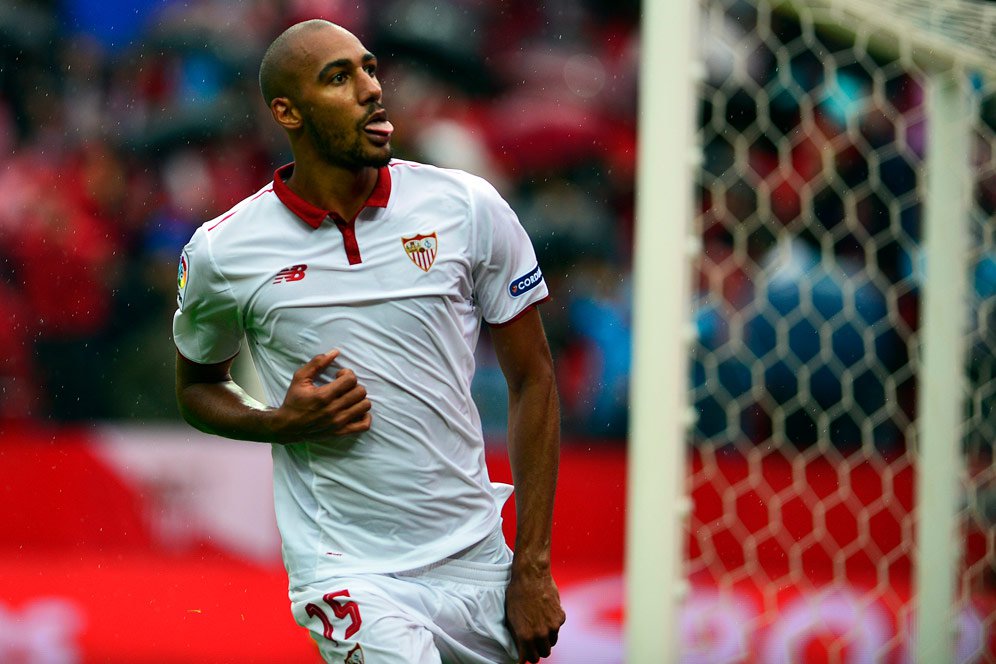 Liverpool Ikut Kejar N'Zonzi dan Libatkan Sturridge Liverpool Ikut Kejar N'Zonzi dan Libatkan Sturridge