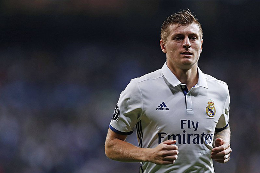 Tak Dapat Penghargaan, Agen Toni Kroos Marah Tak Dapat Penghargaan, Agen Toni Kroos Marah