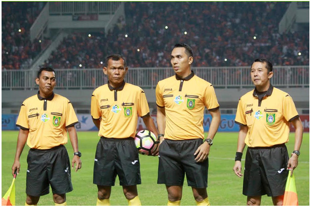 Fariq Hitaba: Dulu Bikin 'VAR' Abal-abal, Kini tak Lolos Seleksi Wasit Liga 1 2023/2024 Fariq Hitaba: Dulu Bikin 'VAR' Abal-abal, Kini tak Lolos Seleksi Wasit Liga 1 2023/2024
