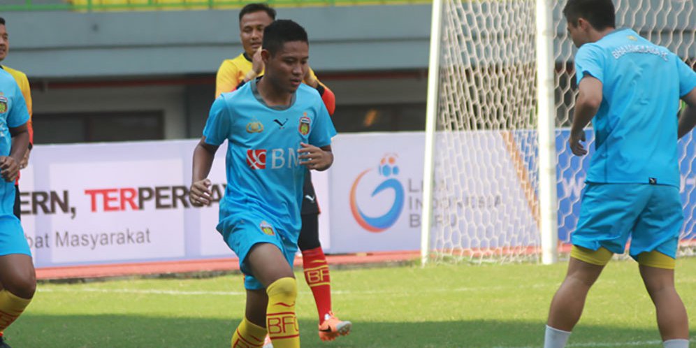 Evan Dimas