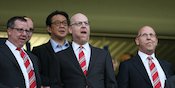 Takut Diserang Fans MU, Keluarga Glazer Putuskan Tak Hadir dalam Pemakaman Sir Bobby Charlton Takut Diserang Fans MU, Keluarga Glazer Putuskan Tak Hadir dalam Pemakaman Sir Bobby Charlton