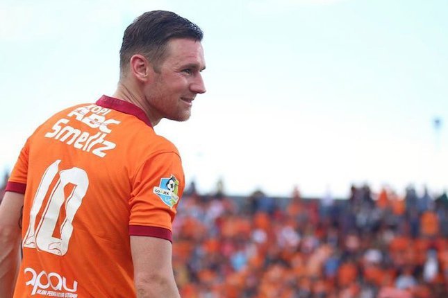 9. Shane Smeltz