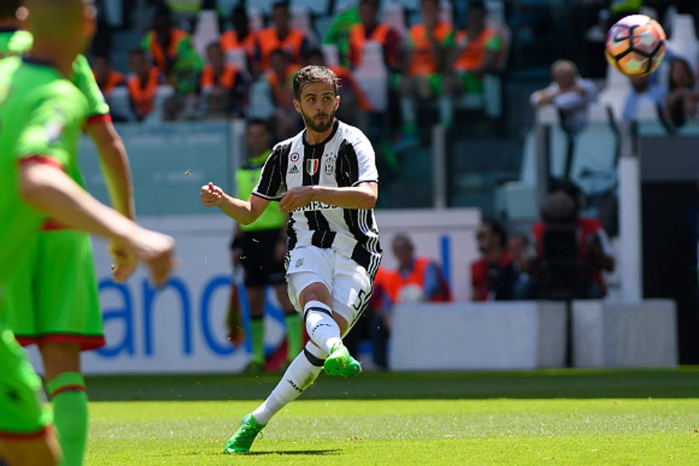 Arsenal Kembali Minati Pjanic Arsenal Kembali Minati Pjanic