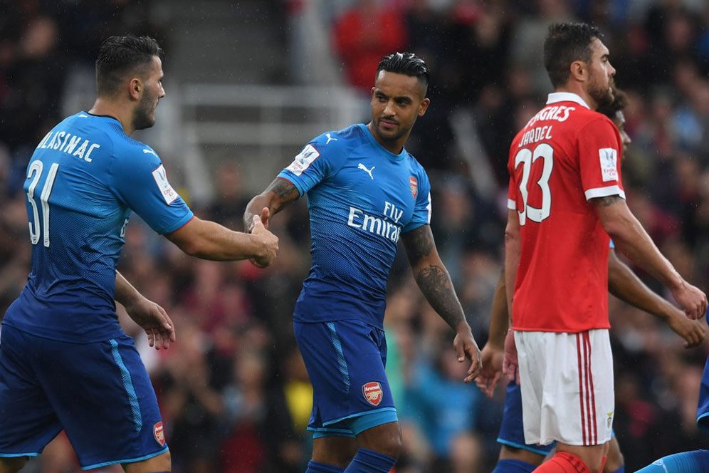 Highlights Emirates Cup: Arsenal 5-2 Benfica Highlights Emirates Cup: Arsenal 5-2 Benfica