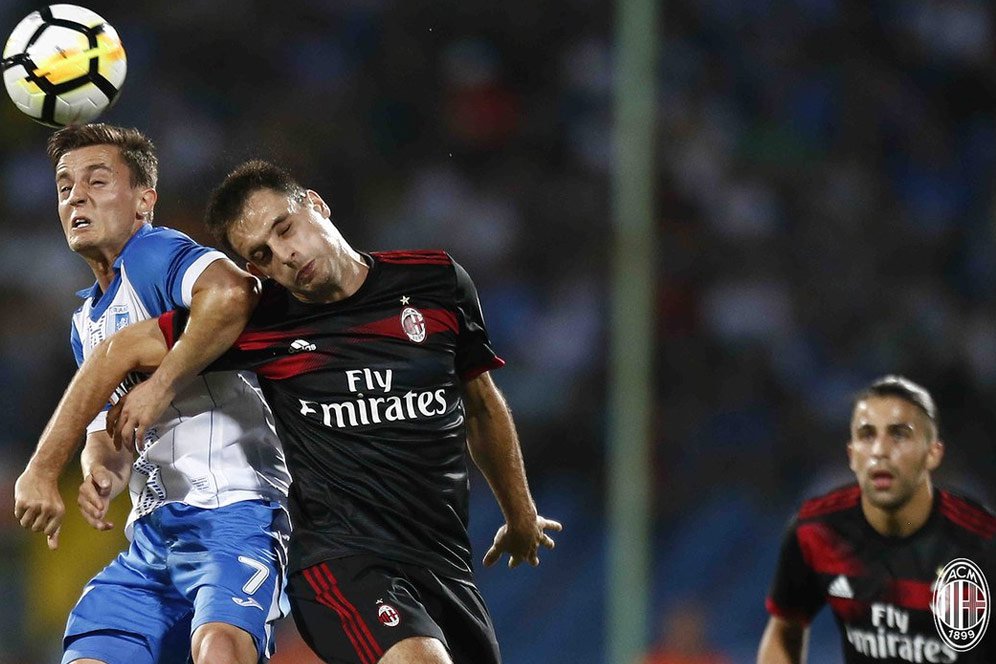 Craiova Belum Menyerah Lawan Milan Craiova Belum Menyerah Lawan Milan