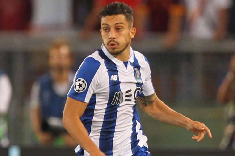 Meski Waktu Mepet, Manchester United Pede Bisa Tuntaskan Transfer Alex Telles Meski Waktu Mepet, Manchester United Pede Bisa Tuntaskan Transfer Alex Telles