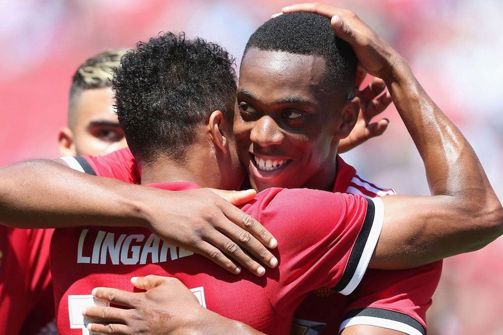 Tottenham Siapkan Rencana Pembajakan Martial Tottenham Siapkan Rencana Pembajakan Martial