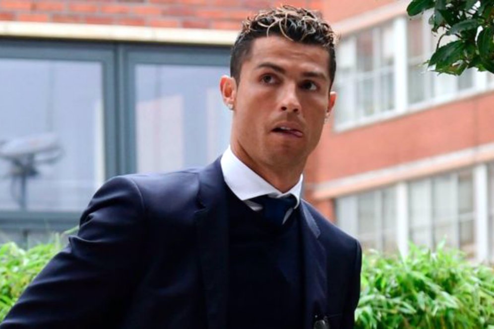 Ronaldo Bantah Tudingan Gelapkan Pajak Ronaldo Bantah Tudingan Gelapkan Pajak