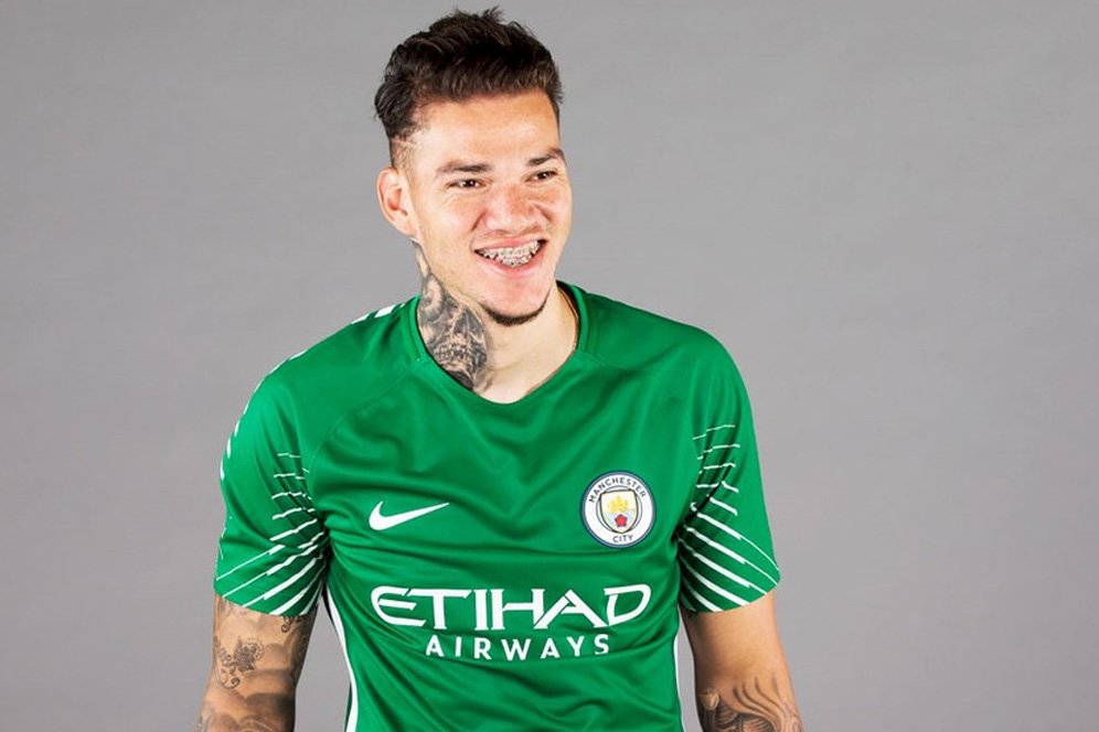 Ederson Akui Adaptasinya di City Berjalan Lancar Ederson Akui Adaptasinya di City Berjalan Lancar