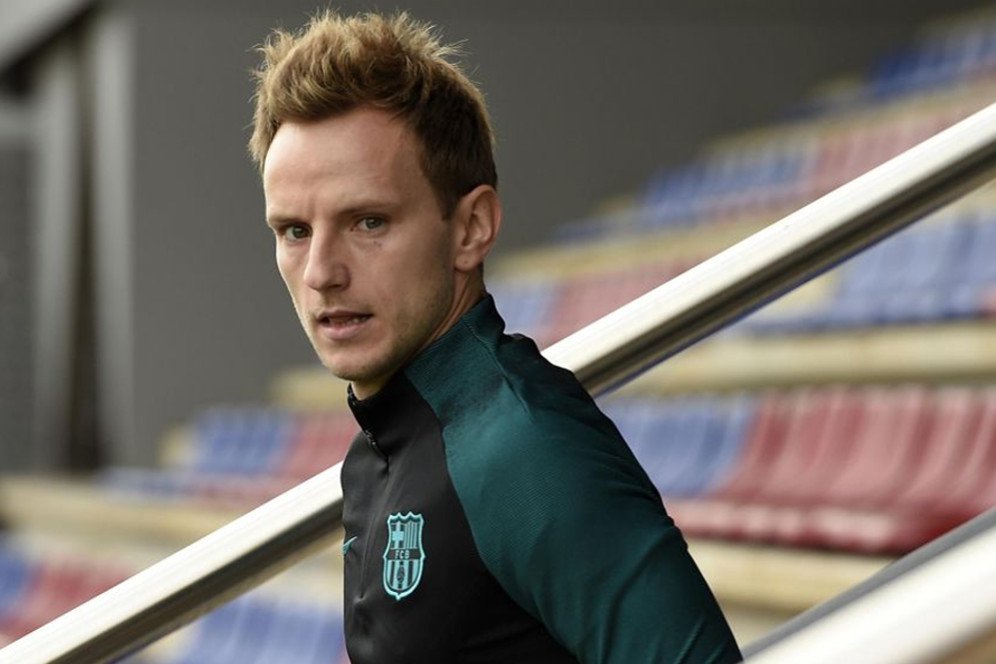 Rakitic Belum Berani Bilang Barca Lebih Kuat Dari Madrid Rakitic Belum Berani Bilang Barca Lebih Kuat Dari Madrid