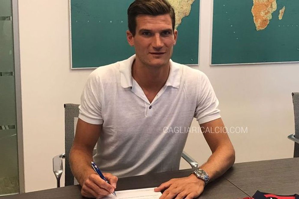 Dilepas Inter, Andreolli Resmi Berseragam Cagliari Dilepas Inter, Andreolli Resmi Berseragam Cagliari
