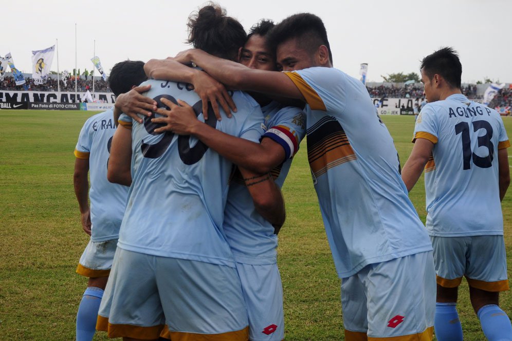 Persela Kecewa Laga Kontra Persipura Sempat Tertunda Persela Kecewa Laga Kontra Persipura Sempat Tertunda