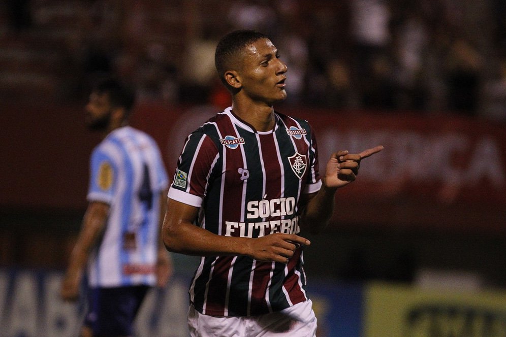 Milan dan United Amati Striker Muda Brasil Milan dan United Amati Striker Muda Brasil