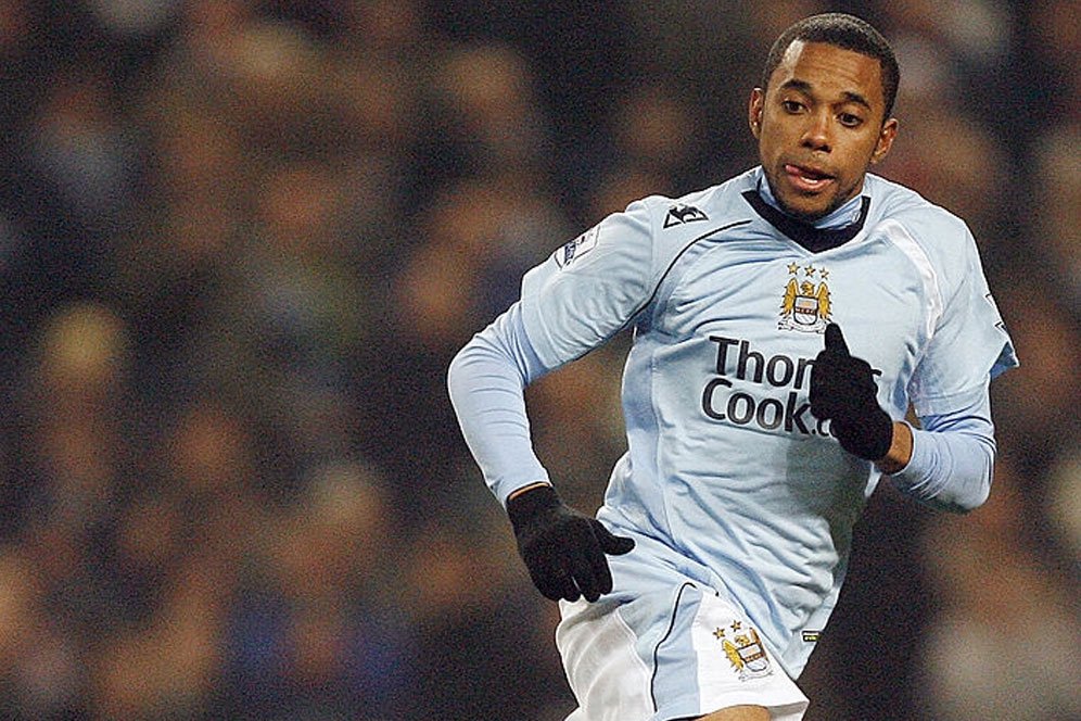Tapak Tilas Robinho: Dulu Dibayar Rp3 Miliar per Pekan di Man City, Kini Rp3 Juta per Bulan Tapak Tilas Robinho: Dulu Dibayar Rp3 Miliar per Pekan di Man City, Kini Rp3 Juta per Bulan