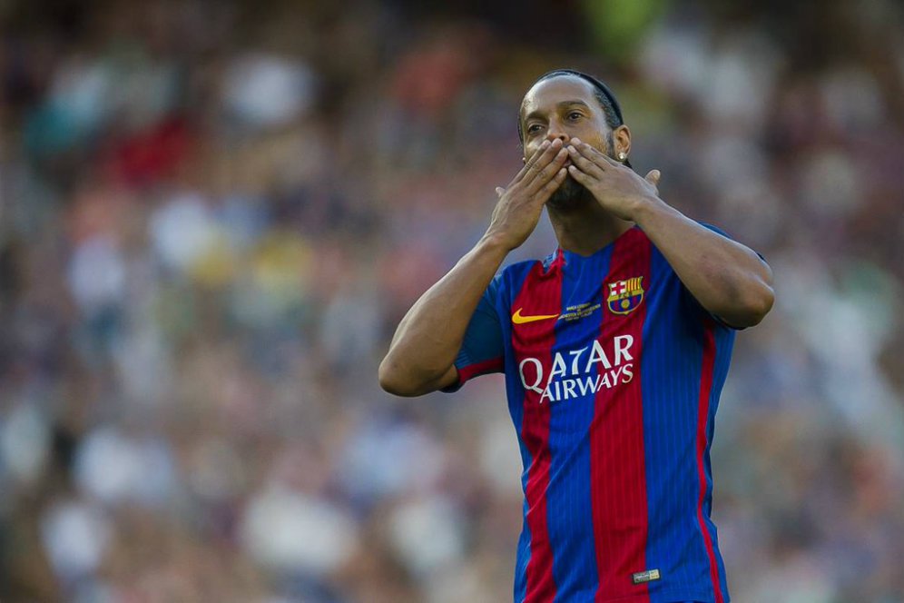 Messi Atau Ronaldo? Ini Pilihan Ronaldinho