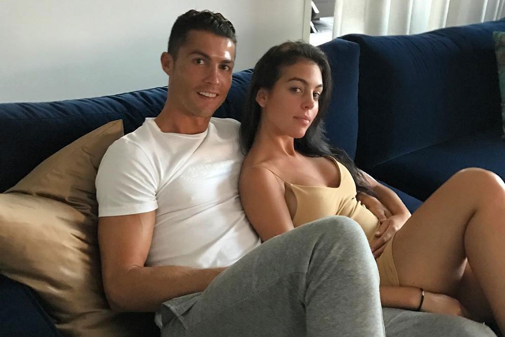 Anak Ulang Tahun, Cristiano Ronaldo jadi Aladin dan Georgina Rodriguez jadi Power Ranger Anak Ulang Tahun, Cristiano Ronaldo jadi Aladin dan Georgina Rodriguez jadi Power Ranger