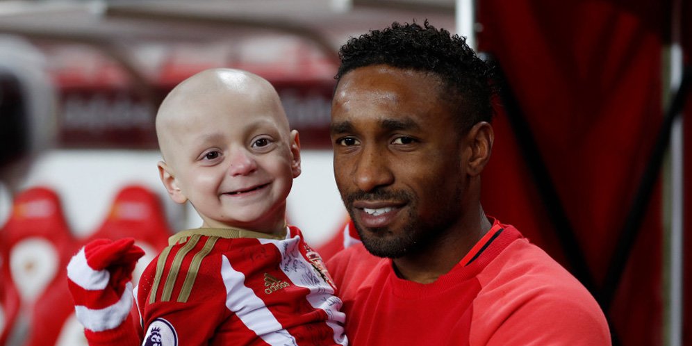 Jermain Defoe dan Bradley Lowery