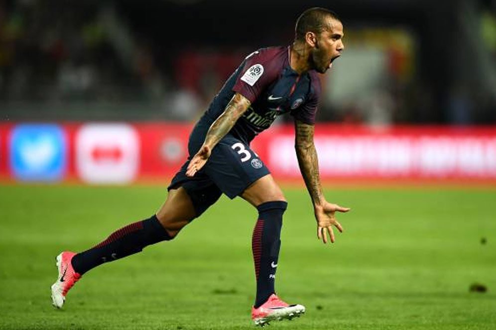 Marotta Mengaku Kaget Lihat Dani Alves Pilih Gabung PSG Marotta Mengaku Kaget Lihat Dani Alves Pilih Gabung PSG