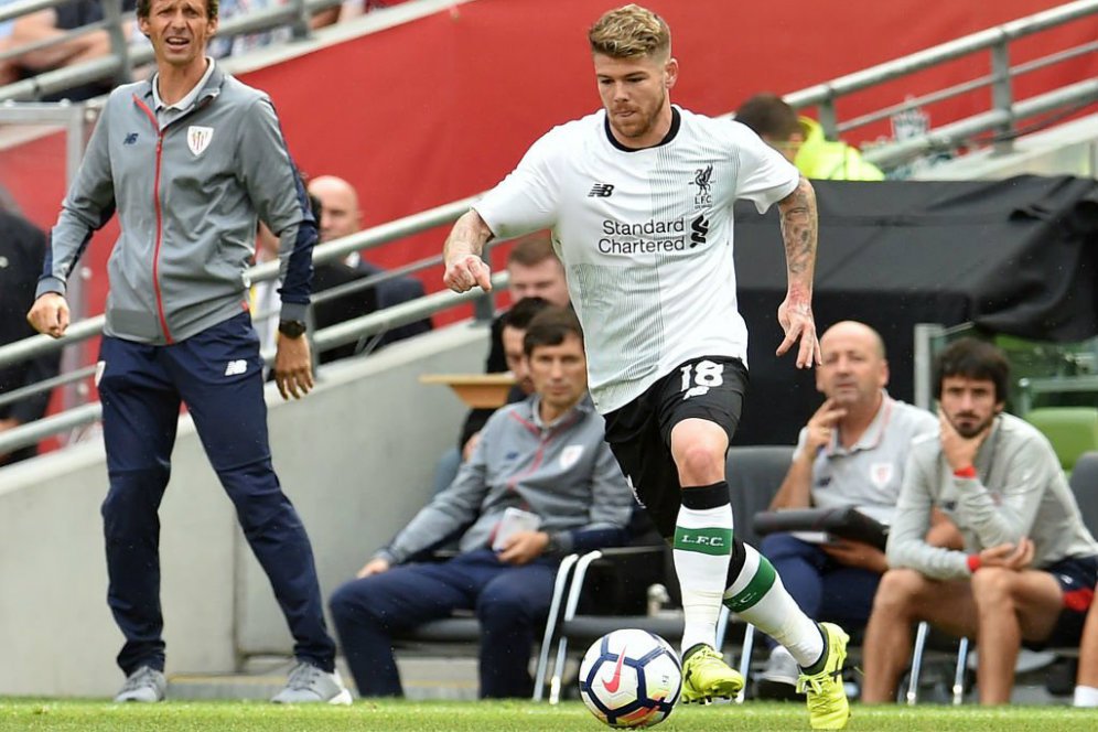 Tampilan di Laga Lawan Sevilla Buat Carragher Ragukan Moreno Tampilan di Laga Lawan Sevilla Buat Carragher Ragukan Moreno