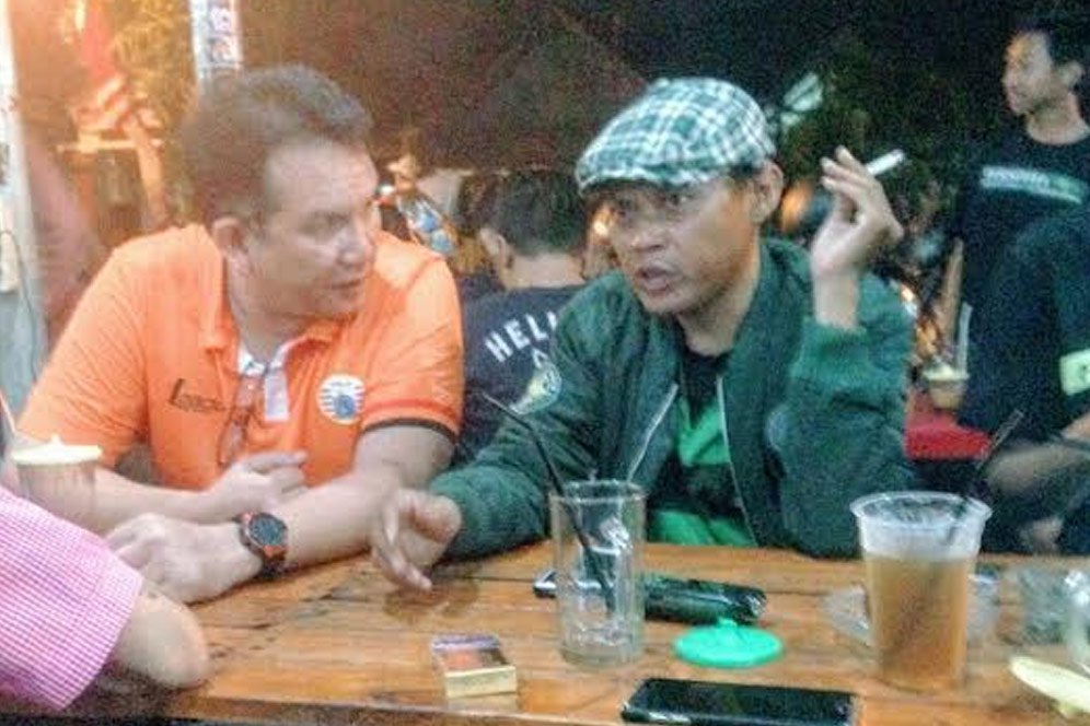 Oknum Bonek Lakukan Pemukulan, Andie Peci Minta Maaf Oknum Bonek Lakukan Pemukulan, Andie Peci Minta Maaf