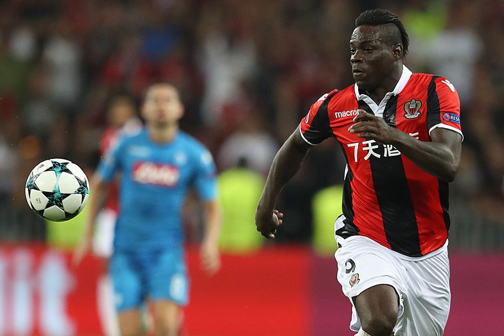 Balotelli Tentang Negosiasi Juve dan Antusiasme Pada Napoli Balotelli Tentang Negosiasi Juve dan Antusiasme Pada Napoli