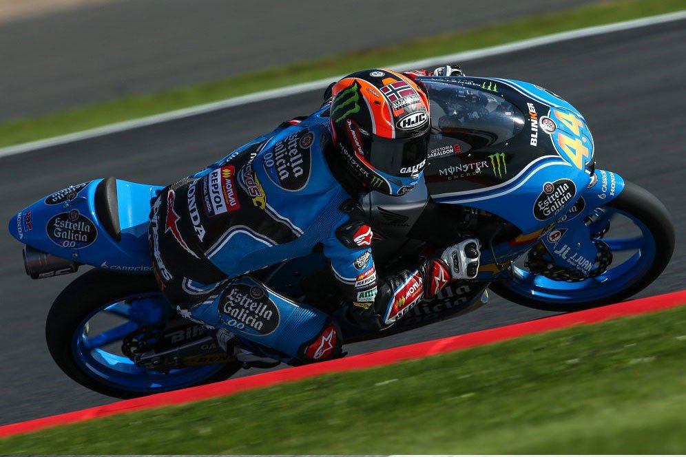 Bendera Merah di Lap Terakhir, Canet Menangi Moto3 Inggris Bendera Merah di Lap Terakhir, Canet Menangi Moto3 Inggris