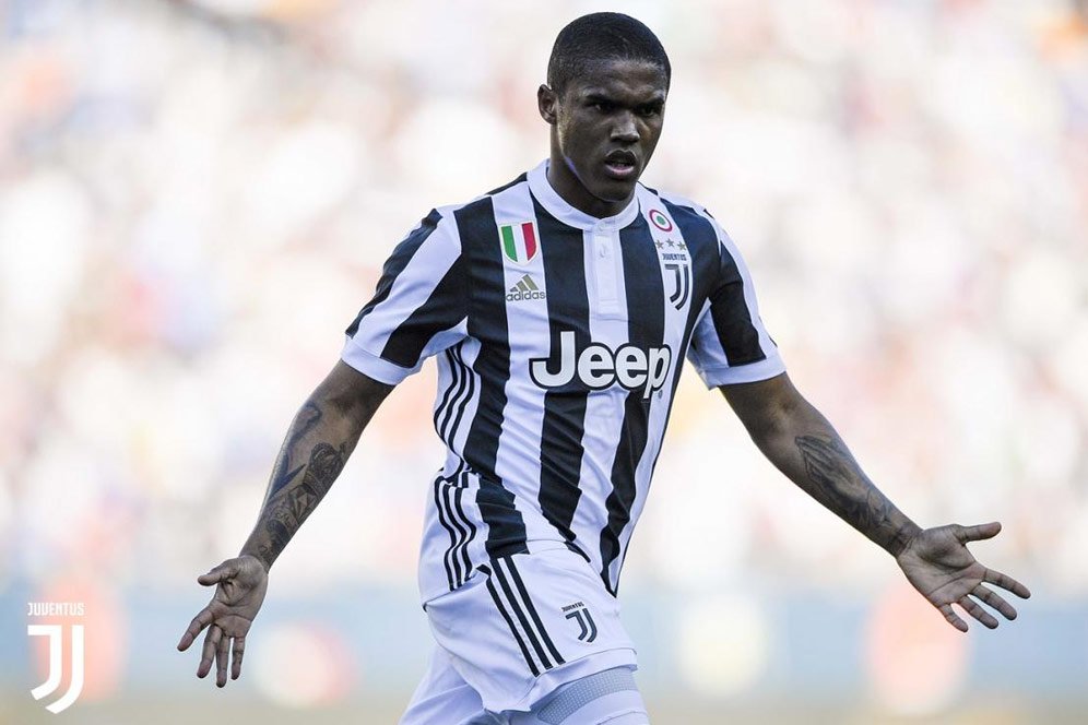Douglas Costa Ingin Menangkan Semua Trofi Bersama Juventus Douglas Costa Ingin Menangkan Semua Trofi Bersama Juventus