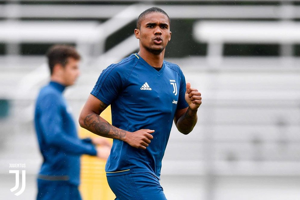 Douglas Costa Tak Sabar Main Bareng Higuain Douglas Costa Tak Sabar Main Bareng Higuain