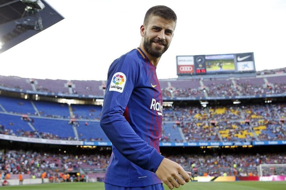 Puyol: Pique Bek Terbaik di Dunia Puyol: Pique Bek Terbaik di Dunia