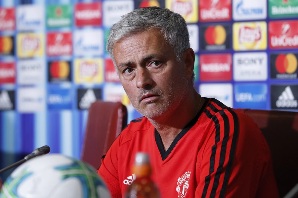 Mourinho Dipuji Kaka Sebagai Pelatih Cerdas Mourinho Dipuji Kaka Sebagai Pelatih Cerdas