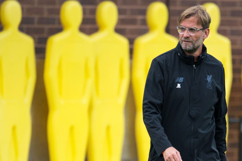 Meski Lini Belakang Liverpool Bobrok, Gerrard Tetap Dukung Klopp Meski Lini Belakang Liverpool Bobrok, Gerrard Tetap Dukung Klopp