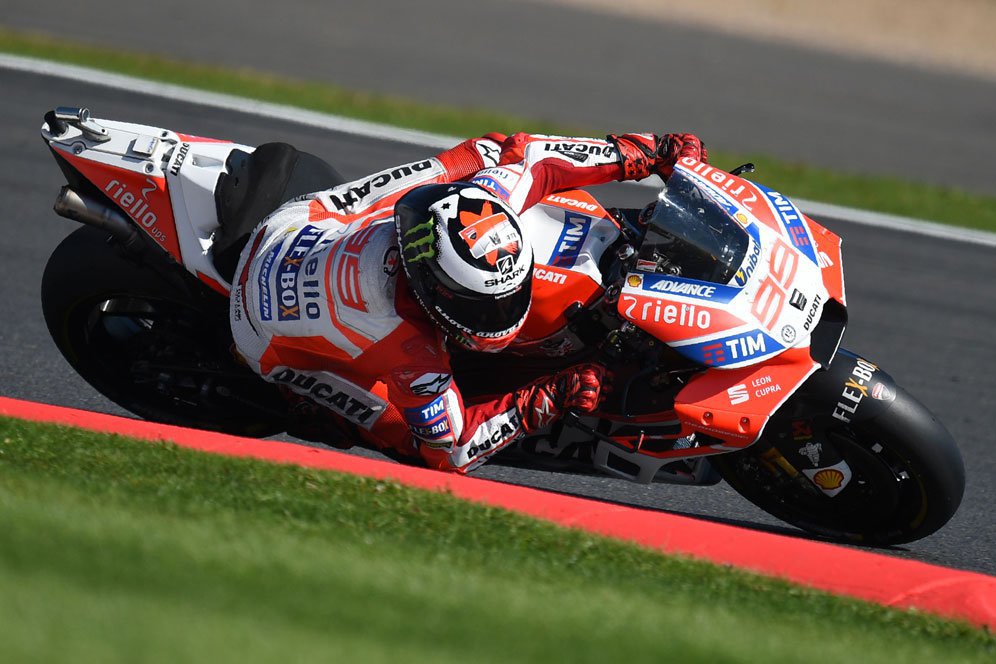 Akankah Lorenzo Bantu Dovizioso Rebut Gelar Dunia?