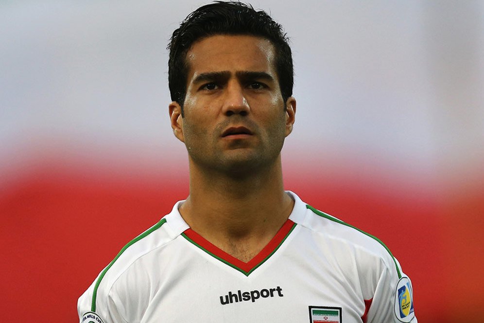 Iran Hukum Dua Pemain setelah Bermain Lawan Klub Israel Iran Hukum Dua Pemain setelah Bermain Lawan Klub Israel
