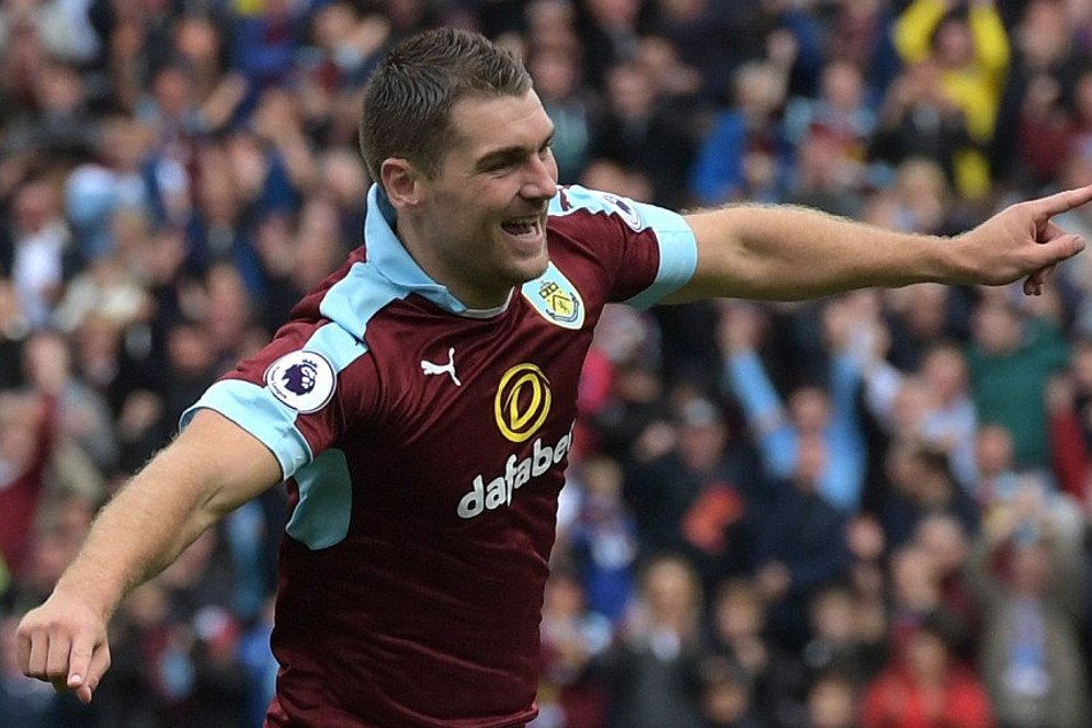 Striker Burnley Siap Beri Pelajaran ke Chelsea Striker Burnley Siap Beri Pelajaran ke Chelsea