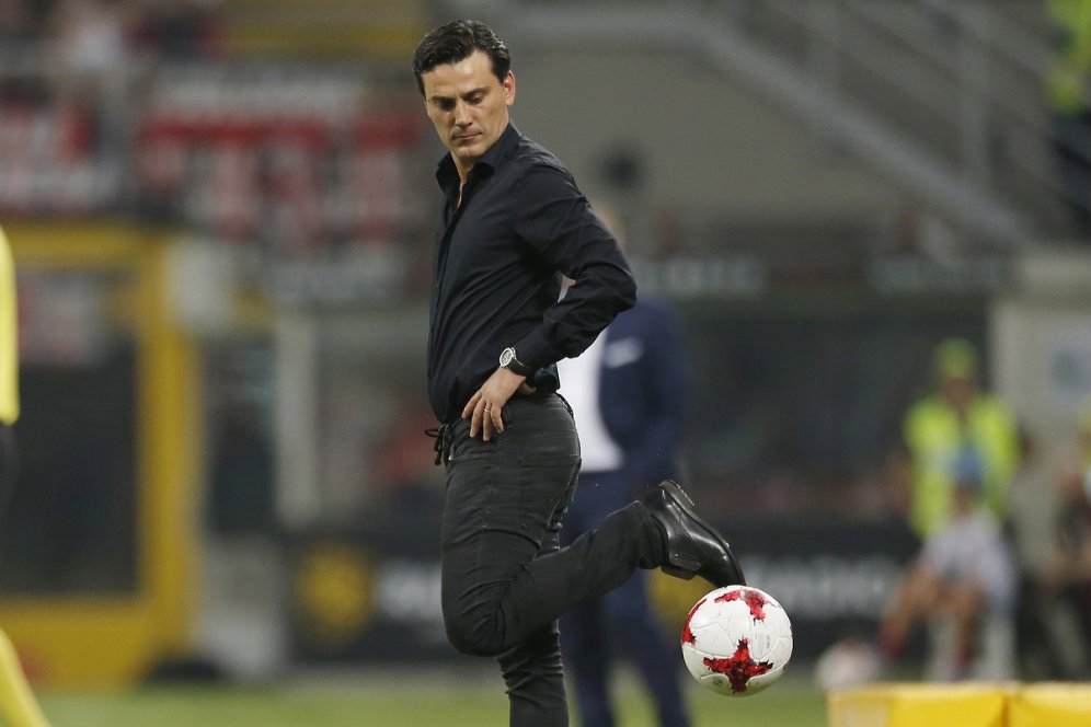 Fassone Akui Montella Sudah Tidak Aman di Milan Fassone Akui Montella Sudah Tidak Aman di Milan