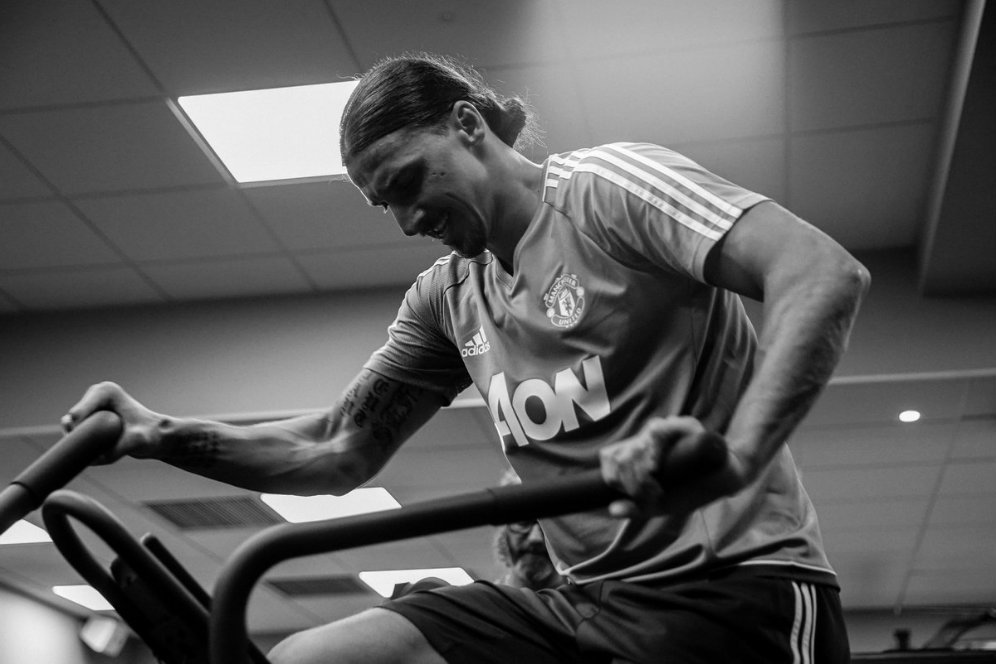 Eks MU: Hadirnya Ibra Buat Setan Merah Kian Kuat Eks MU: Hadirnya Ibra Buat Setan Merah Kian Kuat