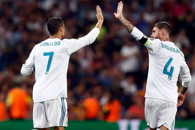 Bek Kanan - Sergio Ramos Bek Kanan - Sergio Ramos