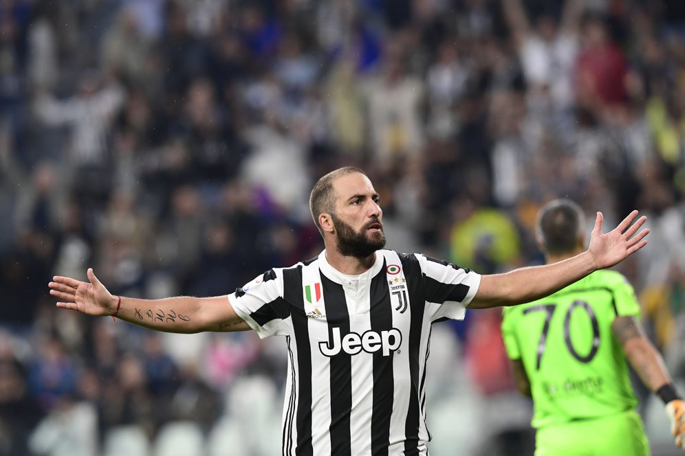 Meski Tengah Seret Gol, Higuain Diyakini Bisa Cetak 30 Gol Musim Ini Meski Tengah Seret Gol, Higuain Diyakini Bisa Cetak 30 Gol Musim Ini