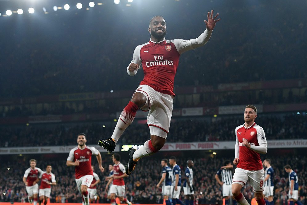 Lacazette Tegaskan Tidak Ingin Tiru-tiru Henry Lacazette Tegaskan Tidak Ingin Tiru-tiru Henry