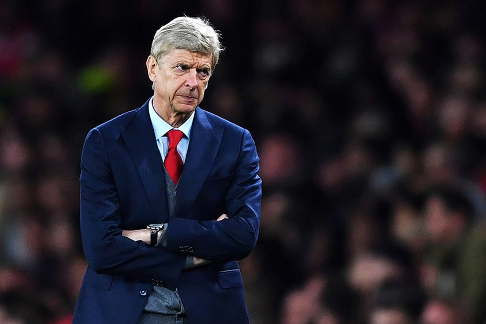 Kecewa Wasit, Wenger Minta VAR Diterapkan di Premier League