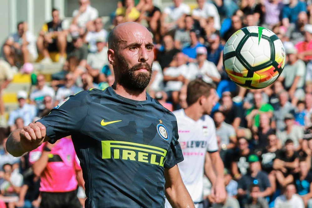 Reuni Mantan Batal, Borja Valero Bertahan di Inter Milan Reuni Mantan Batal, Borja Valero Bertahan di Inter Milan
