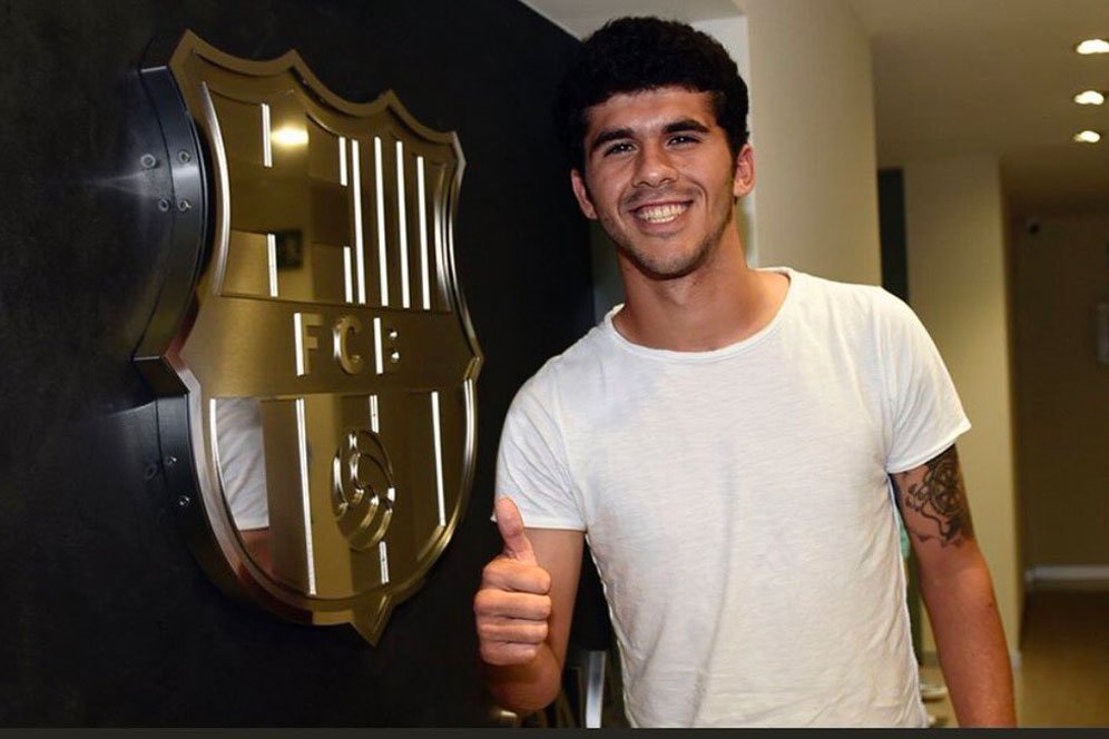 Barcelona Perpanjang Kontrak Carles Alena Barcelona Perpanjang Kontrak Carles Alena