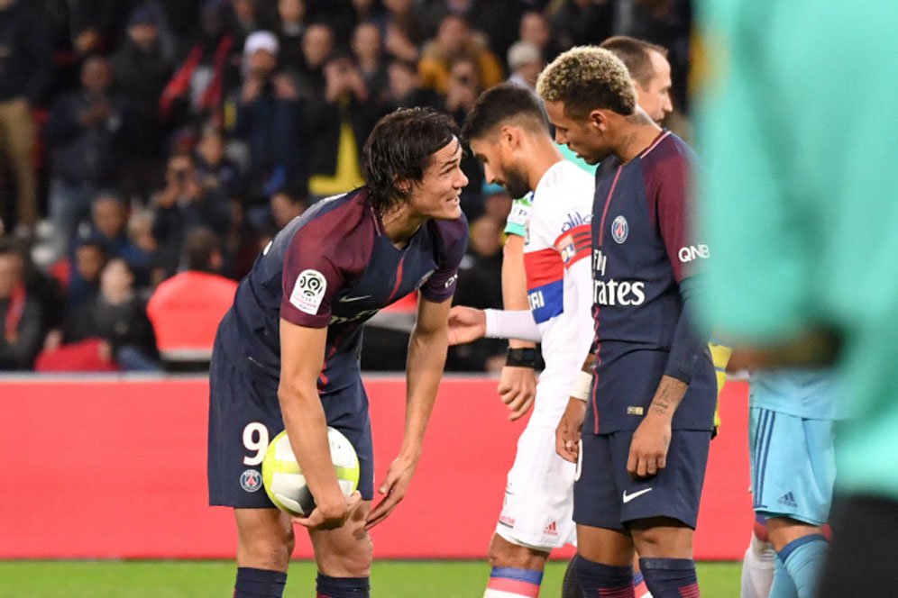 Solusi Emery untuk Eksekutor Penalti PSG Solusi Emery untuk Eksekutor Penalti PSG