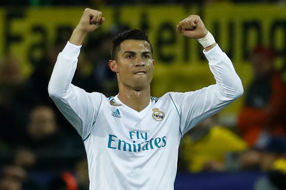 Zidane Tak Mau Ikut Campur Urusan Kontrak Ronaldo Zidane Tak Mau Ikut Campur Urusan Kontrak Ronaldo