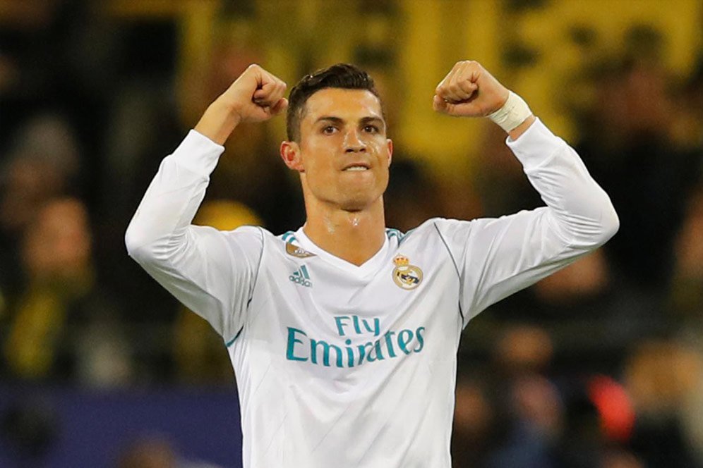 Ronaldo Minta Gaji Rp 396 M, Madrid Masih Bergeming Ronaldo Minta Gaji Rp 396 M, Madrid Masih Bergeming