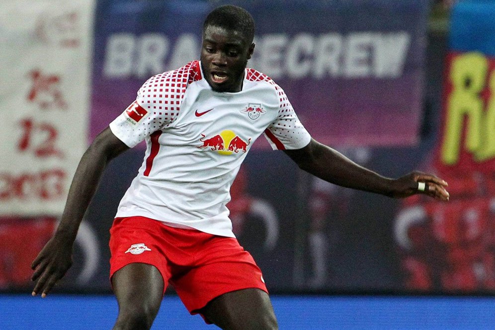 Mau Bek Leipzig Ini, Barcelona dan MU Diminta Pecahkan Rekor Dunia Mau Bek Leipzig Ini, Barcelona dan MU Diminta Pecahkan Rekor Dunia