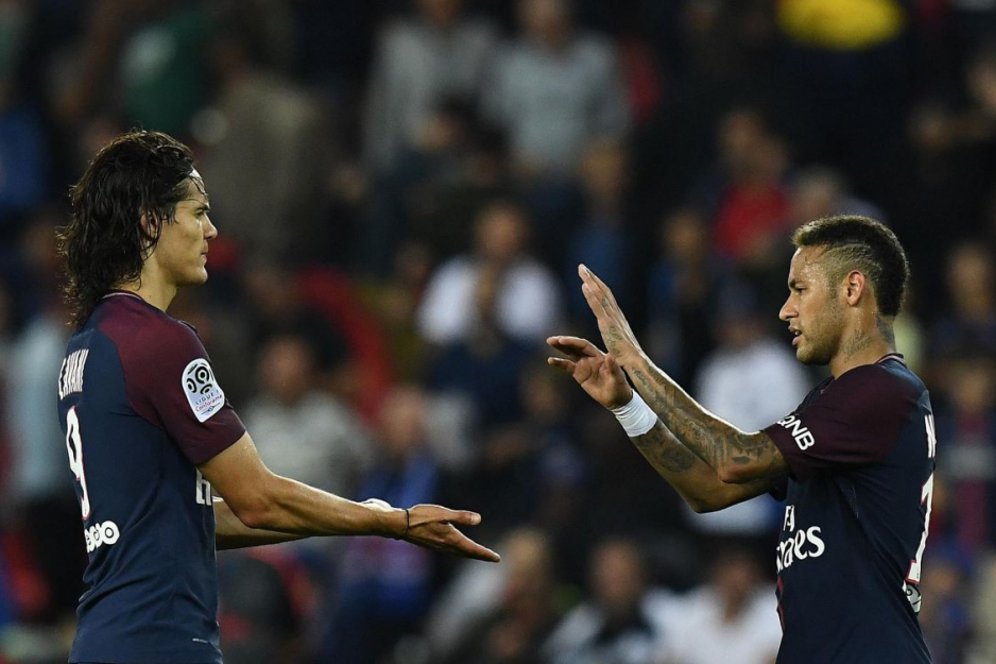 Cavani dan Neymar Rebutan Penalti, Ini Tanggapan Emery Cavani dan Neymar Rebutan Penalti, Ini Tanggapan Emery