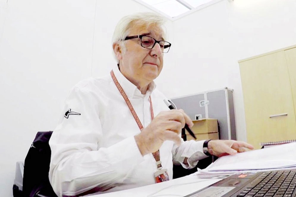 Nick Harris, Komentator Legendaris MotoGP Bakal Pensiun Nick Harris, Komentator Legendaris MotoGP Bakal Pensiun