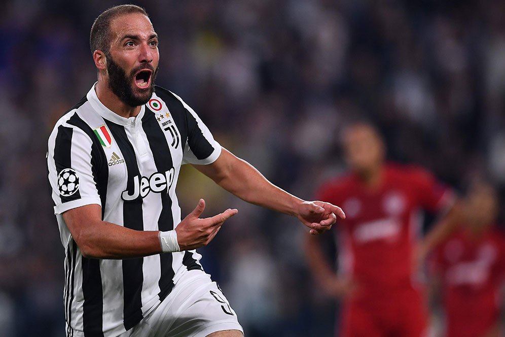 Pjanic Senang Higuain Akhirnya Cetak Gol Pjanic Senang Higuain Akhirnya Cetak Gol